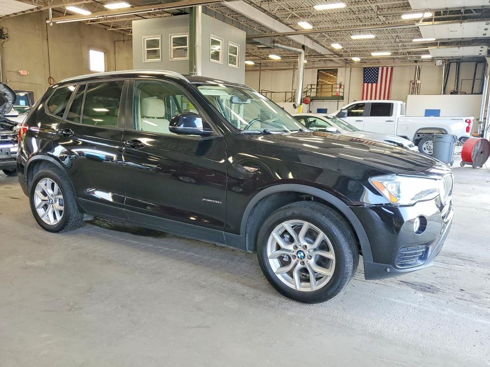 2017 BMW X3 XDRIVE28I — Фото 4 из 13