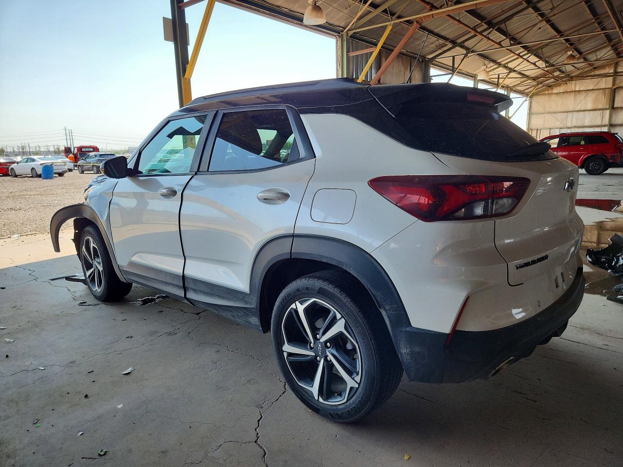 2021 CHEVROLET TRAILBLAZER RS — Фото 2 из 14