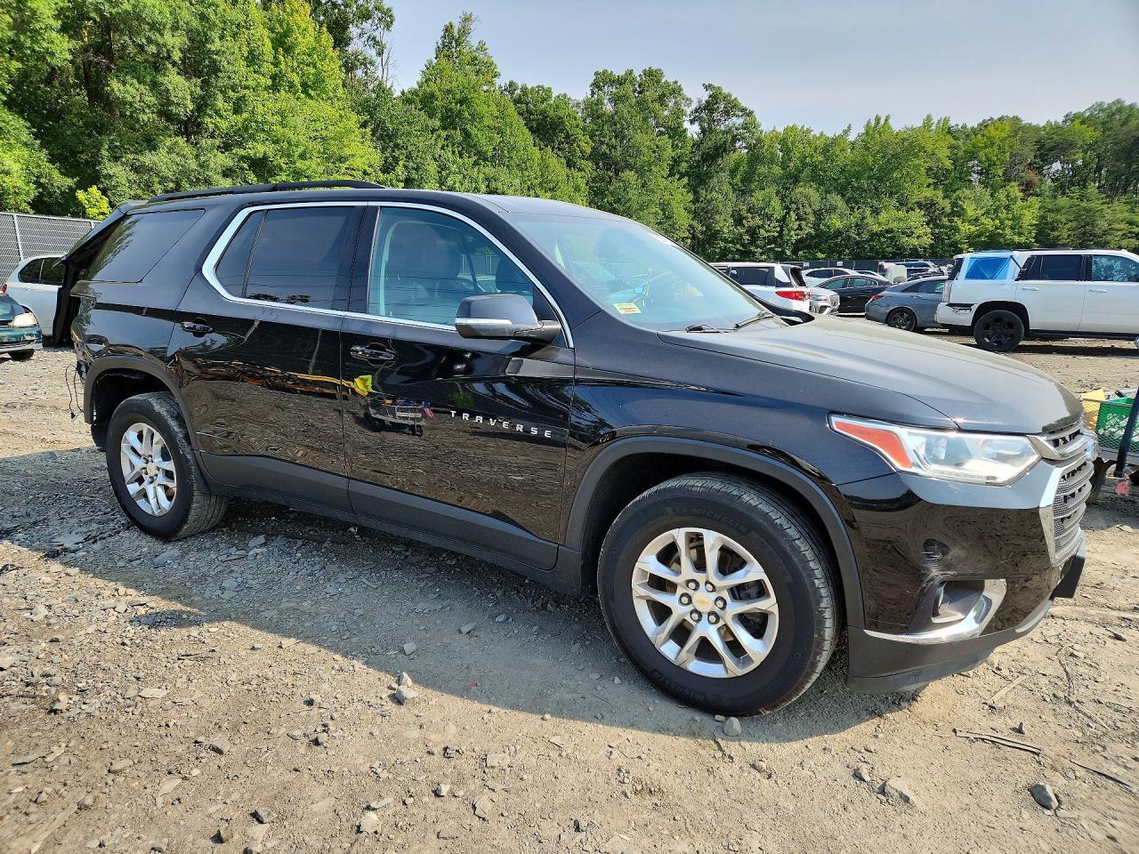 2021 CHEVROLET TRAVERSE LT — Фото 4 из 13