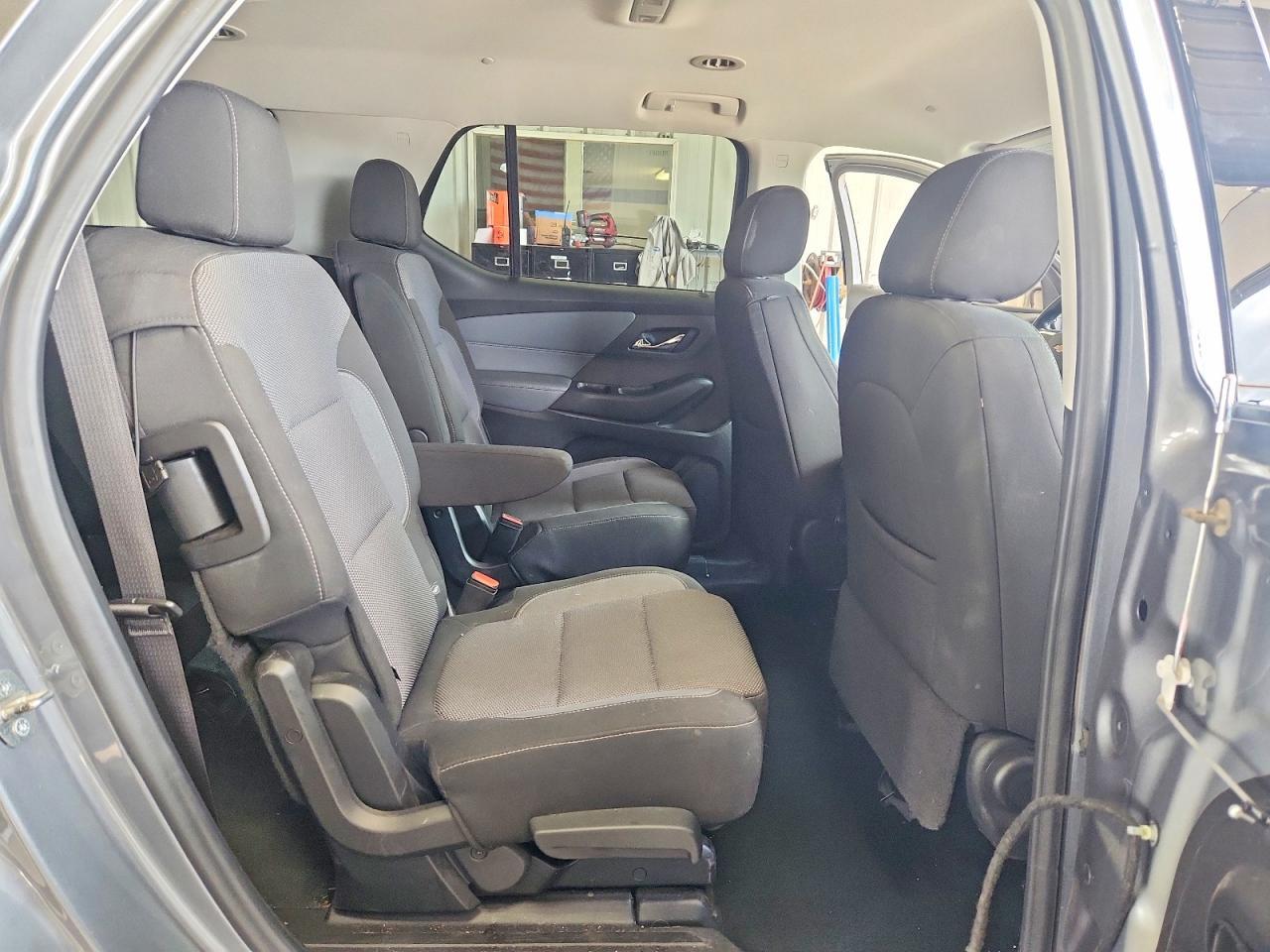 2021 CHEVROLET TRAVERSE LT — Фото 11 из 14