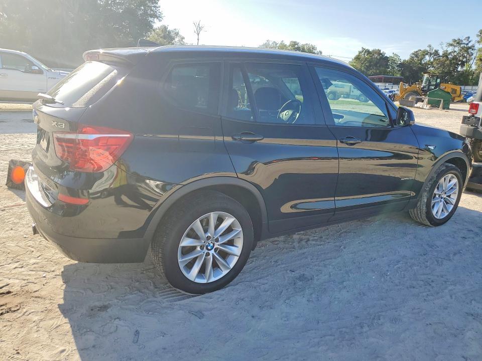 2017 BMW X3 SDRIVE28I — Фото 3 из 12