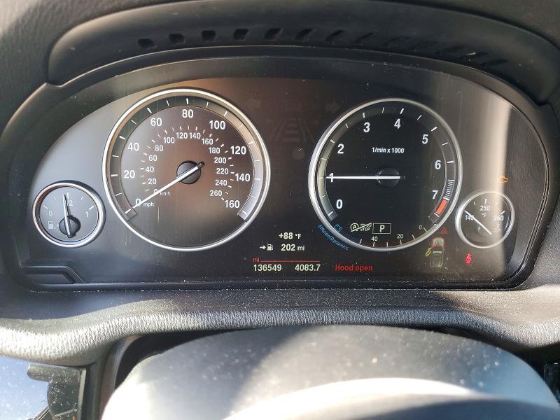 2017 BMW X3 SDRIVE28I — Фото 9 из 12