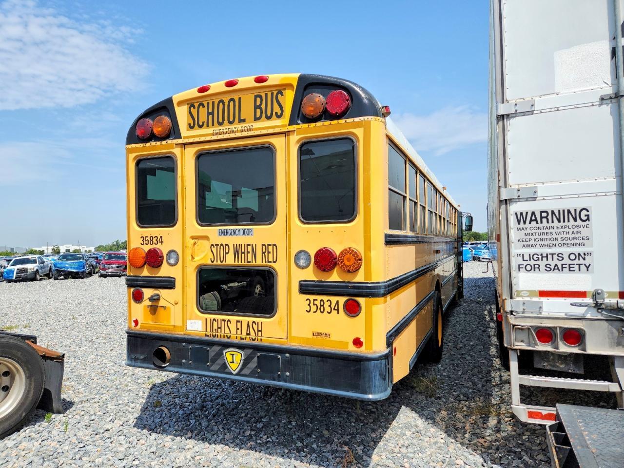 2013 IC CORPORATION CE SERIES SCHOOL - SCHOOL BUS — Фото 4 из 10