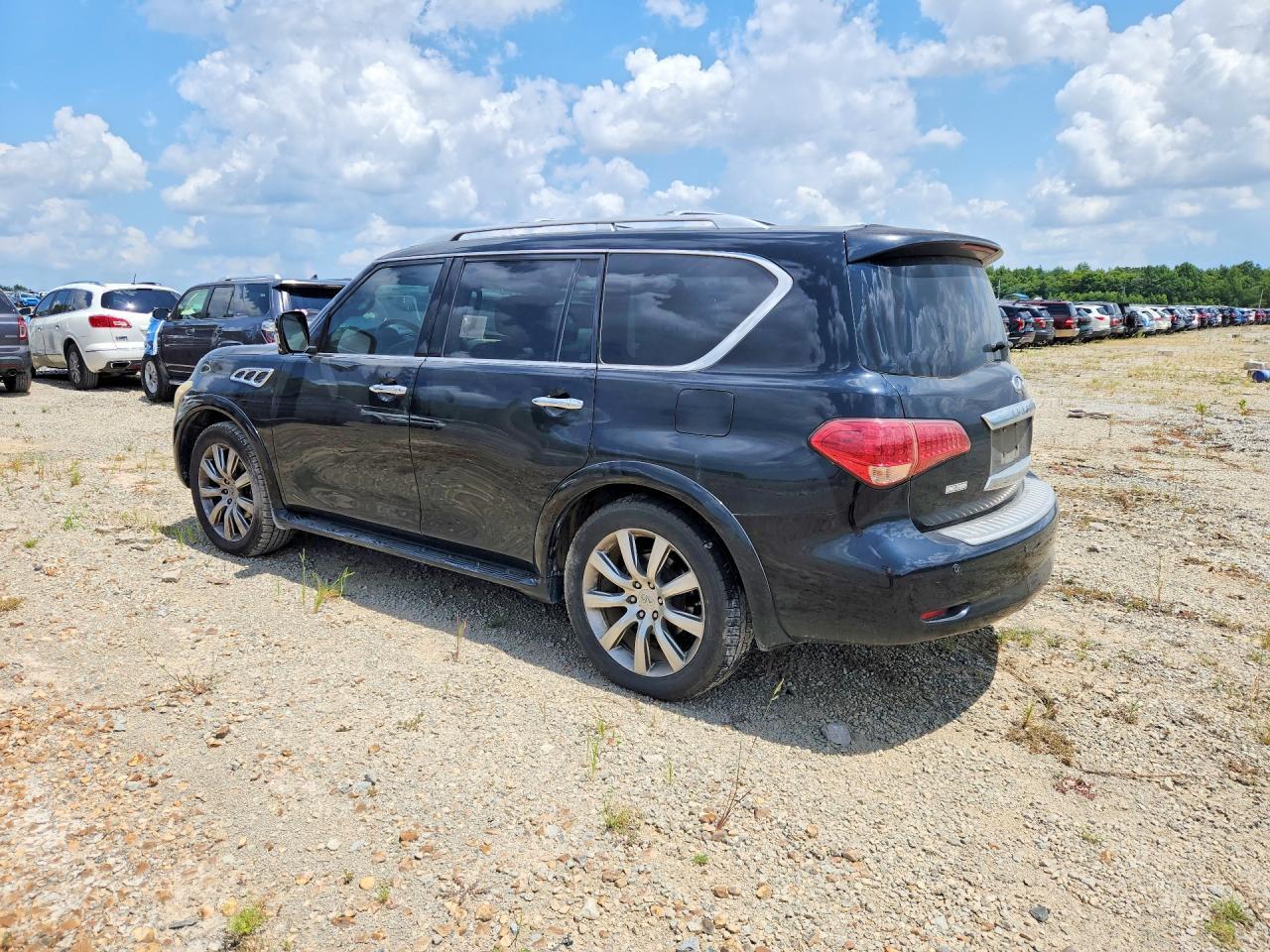 2013 INFINITI QX56 BASE — Фото 2 из 13