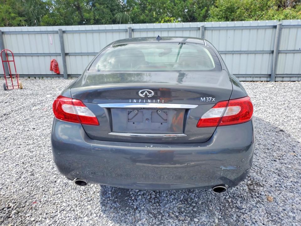 2013 INFINITI M37 X — Фото 6 из 13