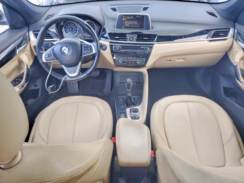 2017 BMW X1 XDRIVE28I — Фото 8 из 13