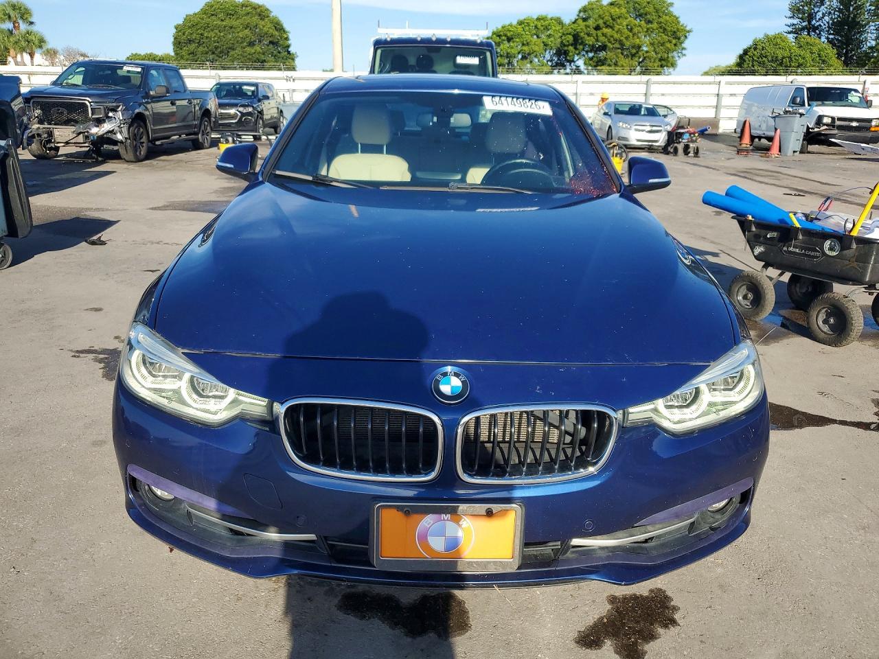 2017 BMW 330 XI — Фото 5 из 13