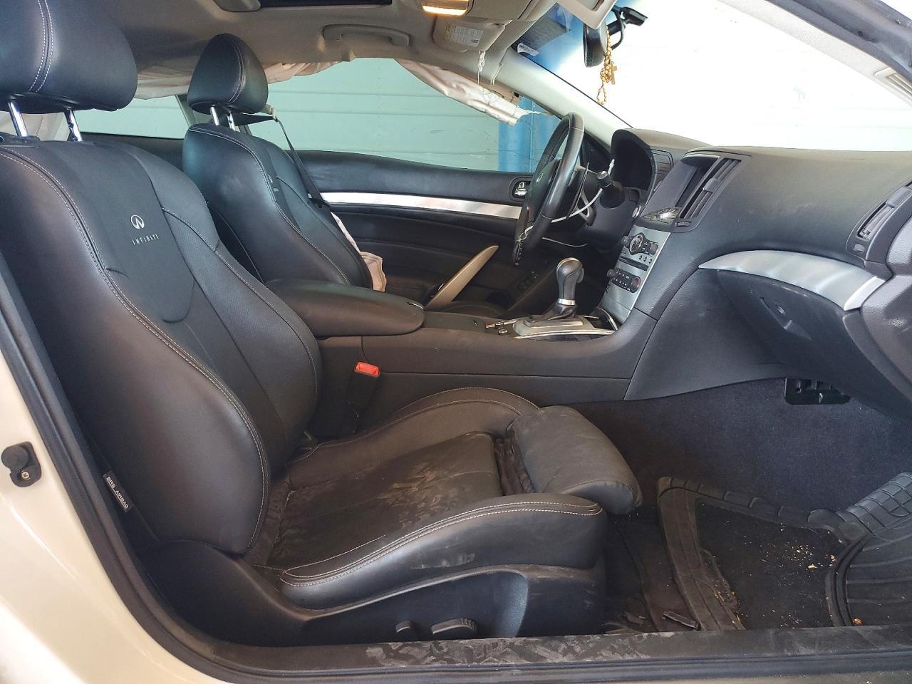2013 INFINITI G37 COUPE JOURNEY — Фото 7 из 12