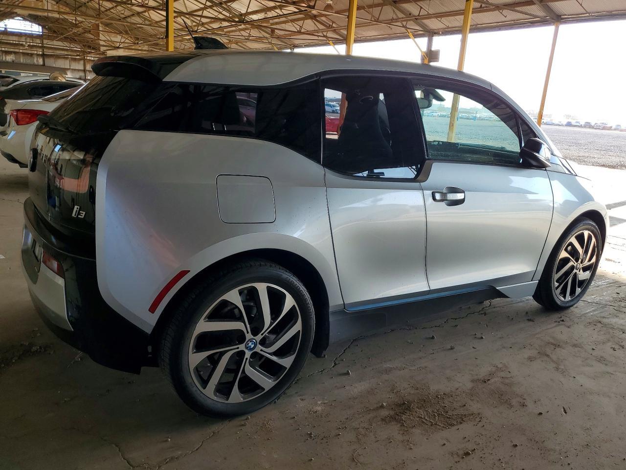 2017 BMW I3 BEV — Фото 3 из 12