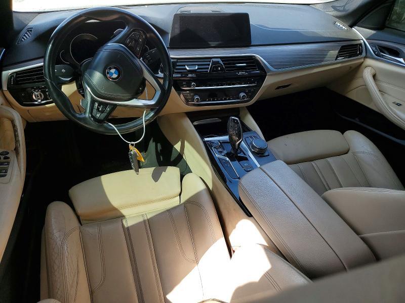2017 BMW 530 I — Фото 8 из 12