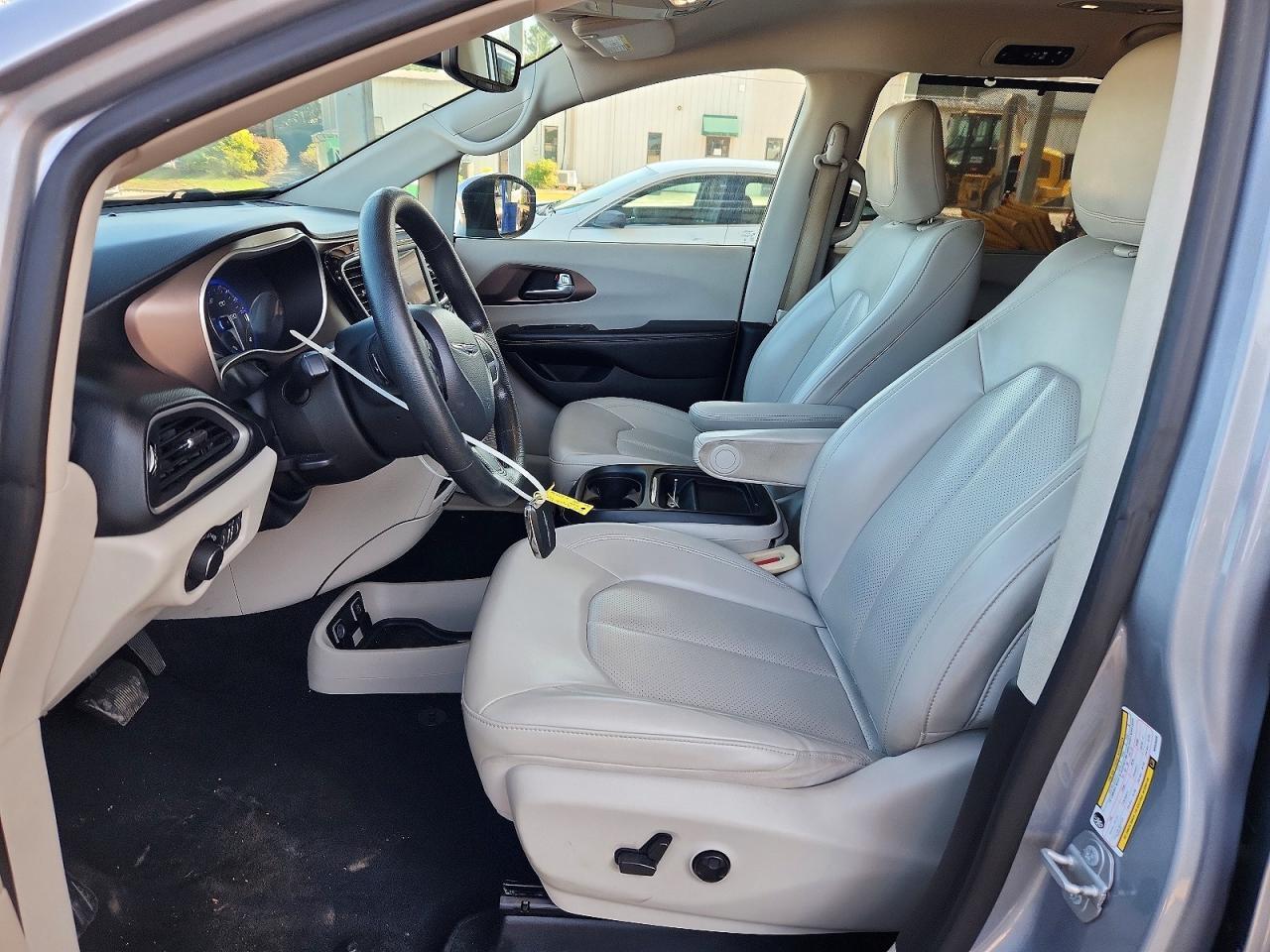 2021 CHRYSLER VOYAGER LXI — Фото 7 из 13