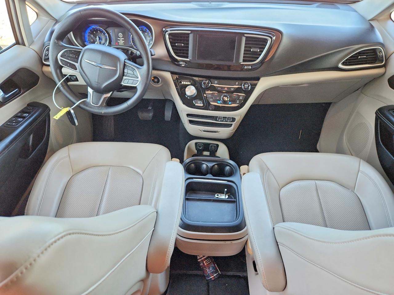 2021 CHRYSLER VOYAGER LXI — Фото 8 из 13
