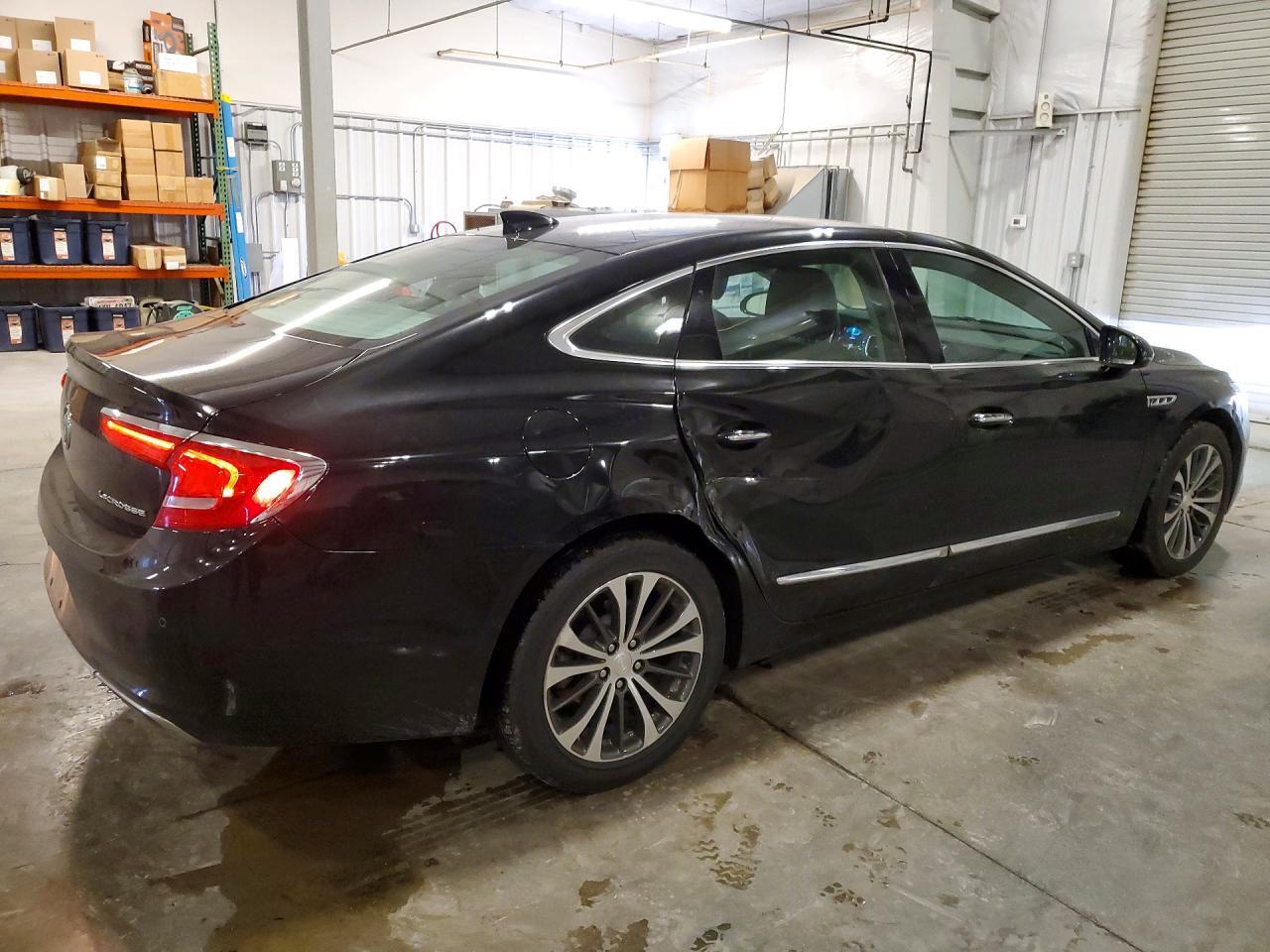 2017 BUICK LACROSSE ESSENCE — Фото 3 из 12