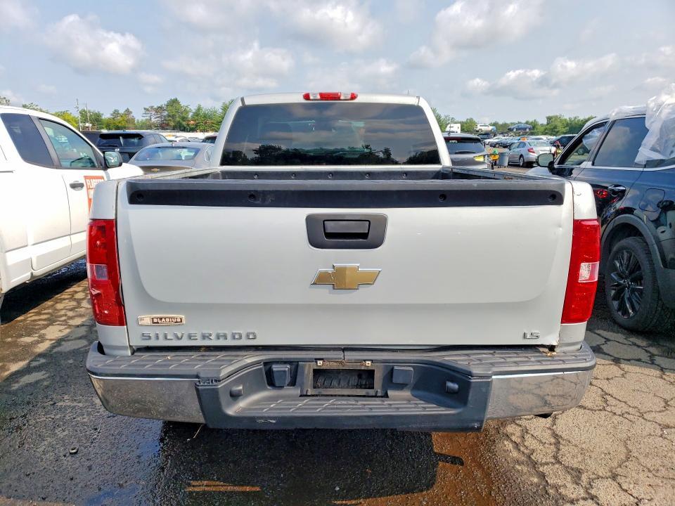 2011 CHEVROLET SILVERADO C1500 — Фото 6 из 12