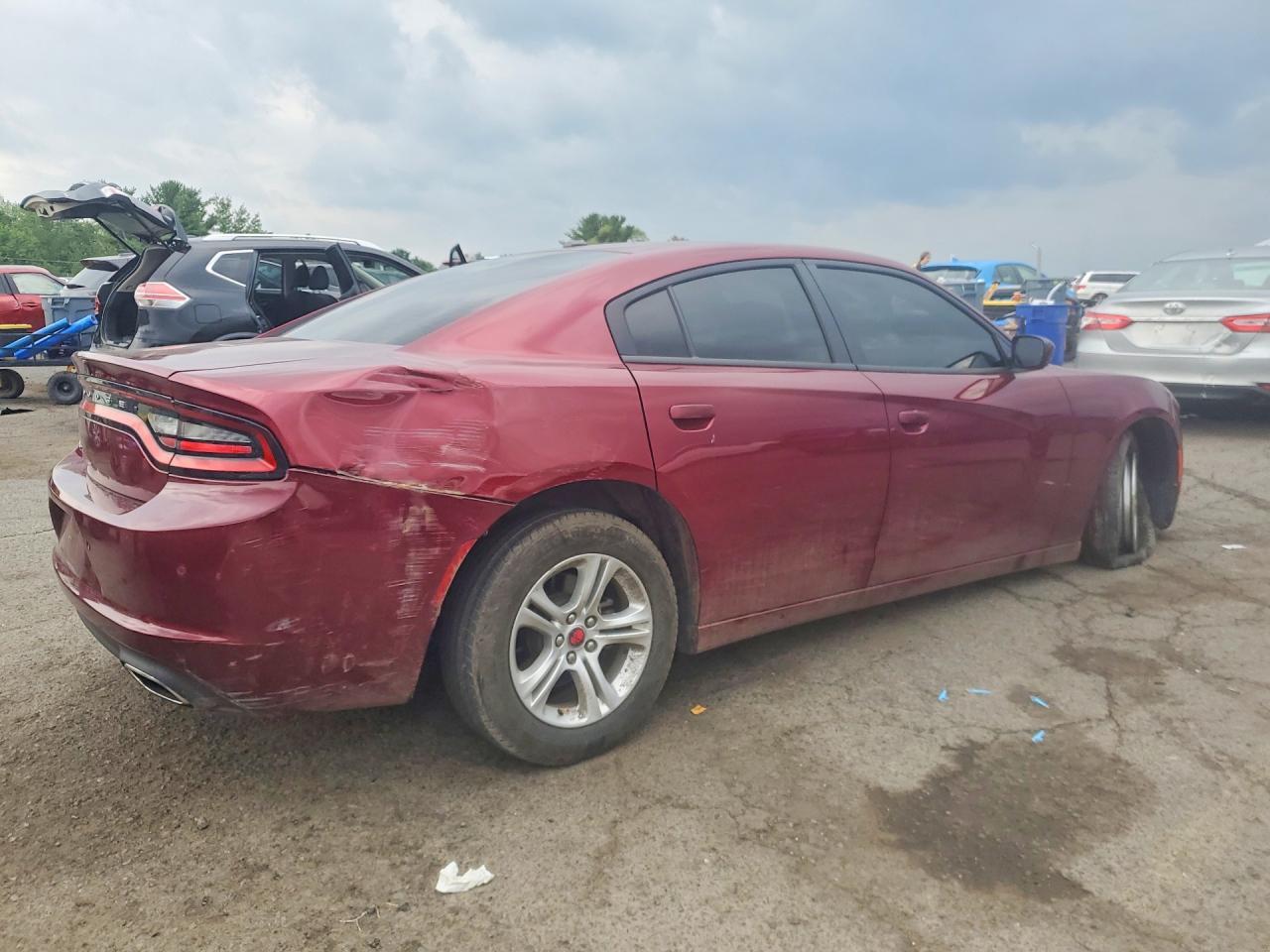 2021 DODGE CHARGER SXT — Фото 3 из 12
