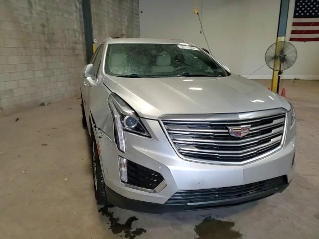 2017 CADILLAC XT5 — Фото 14 из 15