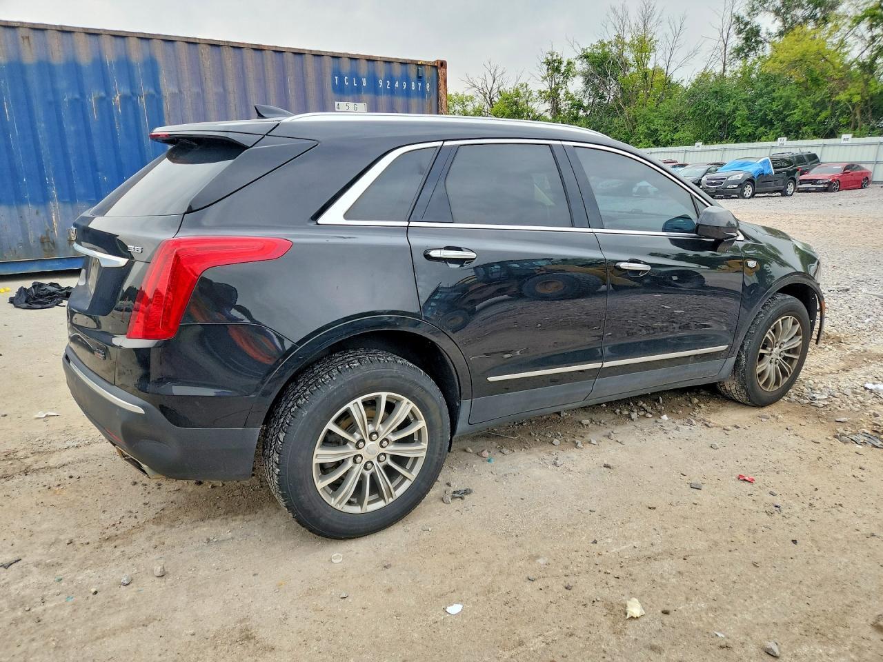 2017 CADILLAC XT5 LUXURY — Фото 3 из 14