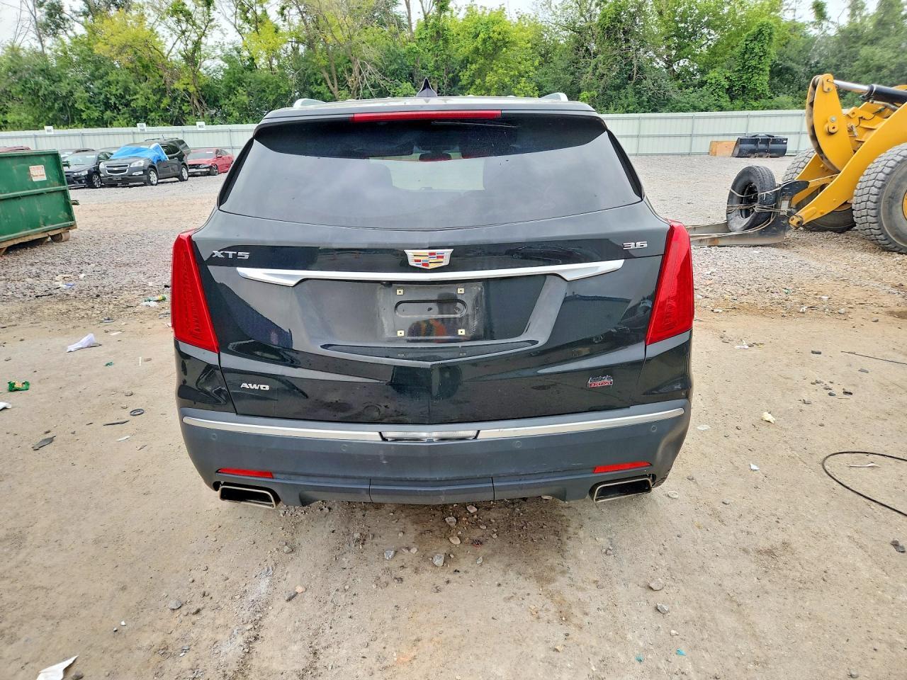 2017 CADILLAC XT5 LUXURY — Фото 6 из 14