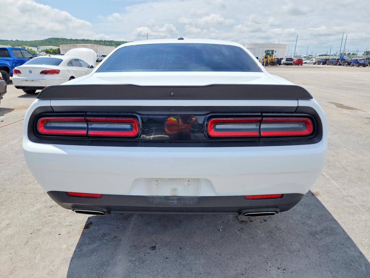 2021 DODGE CHALLENGER SXT — Фото 6 из 12