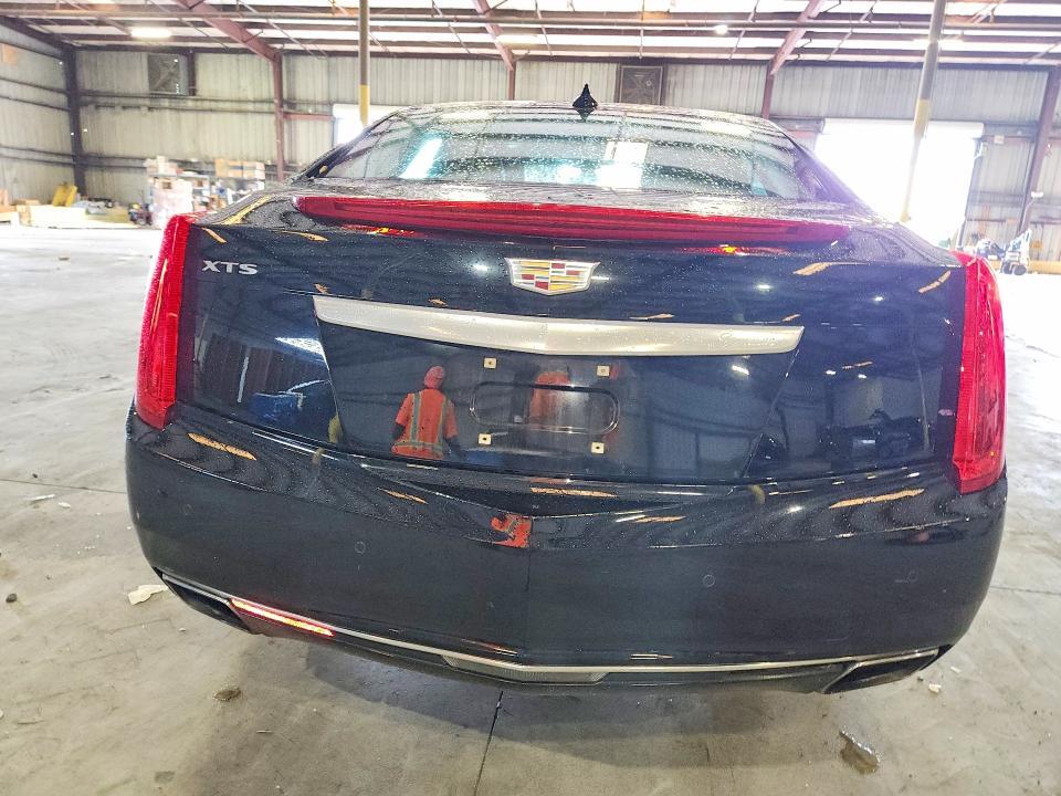 2017 CADILLAC XTS LUXURY — Фото 6 из 14