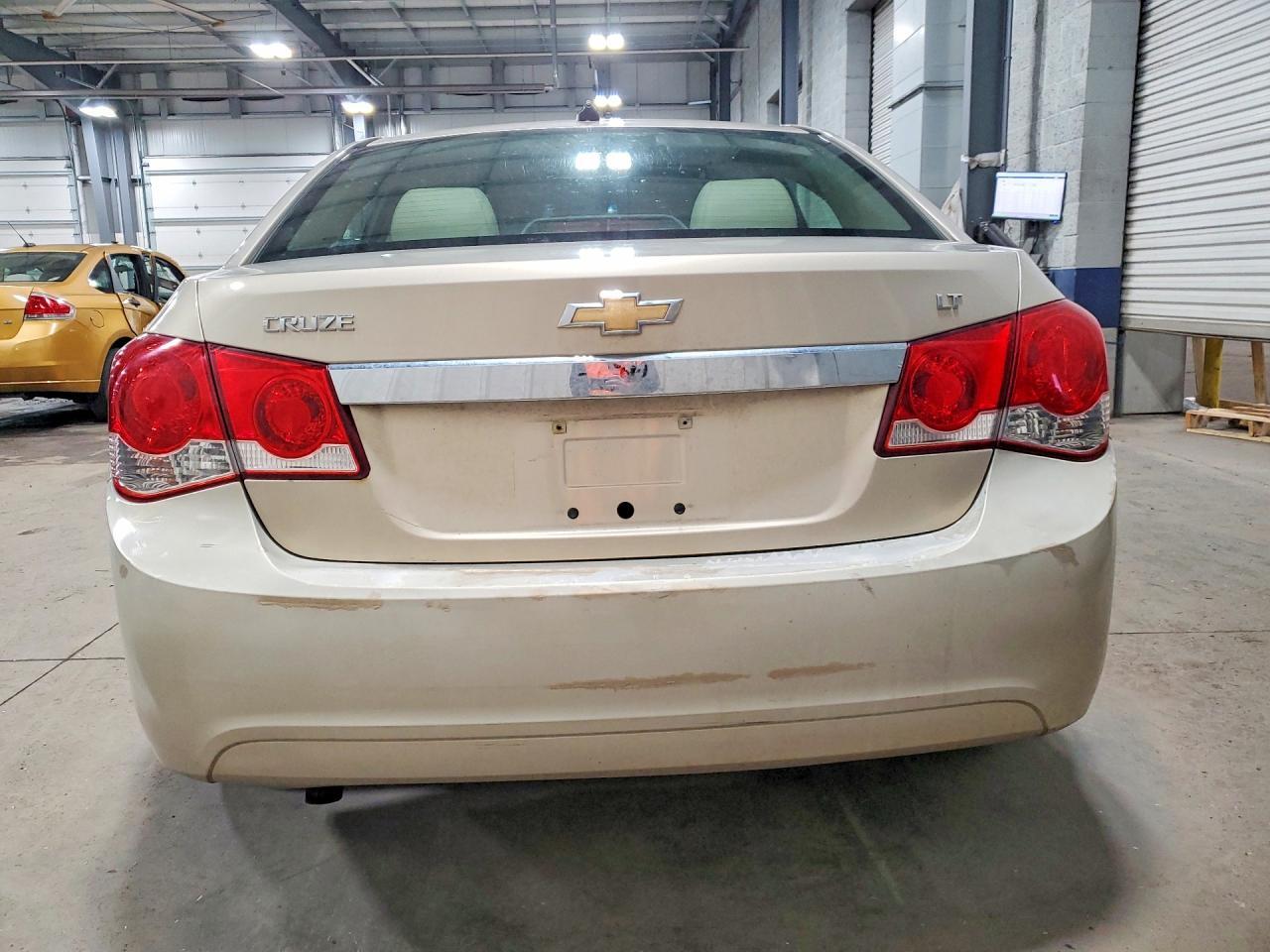 2011 CHEVROLET CRUZE LT — Фото 6 из 12