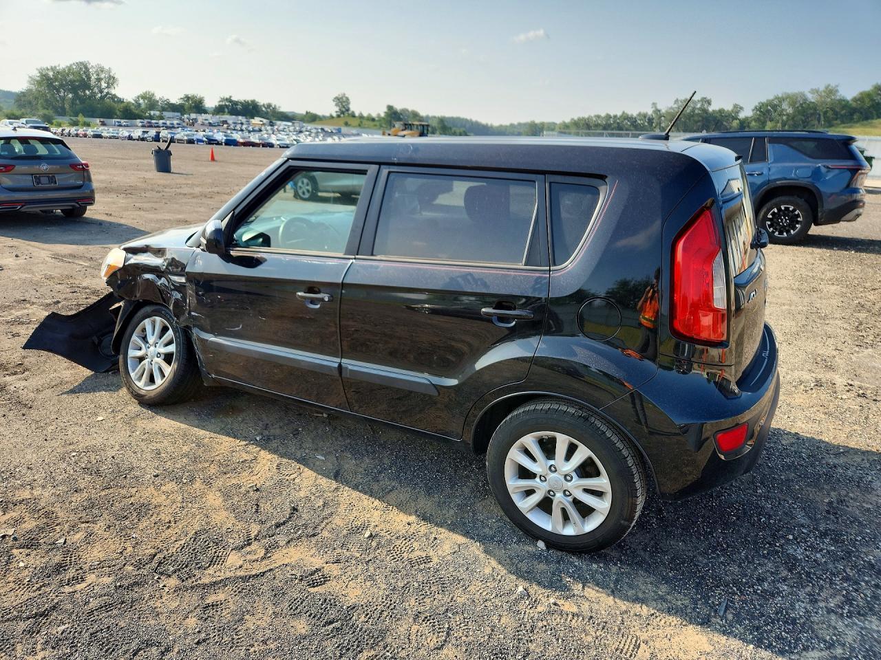 2013 KIA SOUL BASE — Фото 2 из 13