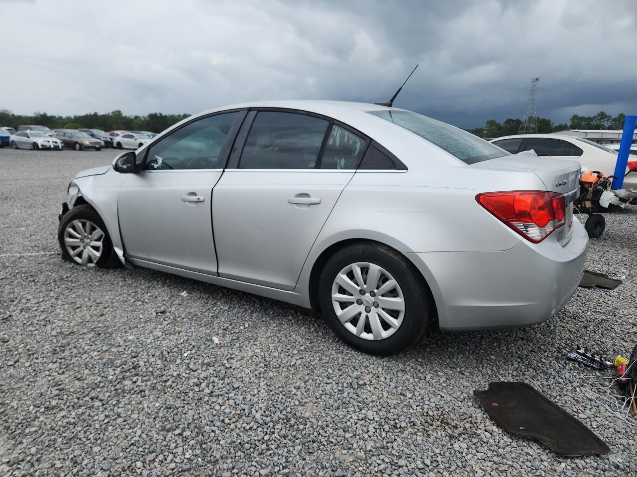 2011 CHEVROLET CRUZE LT — Фото 2 из 12