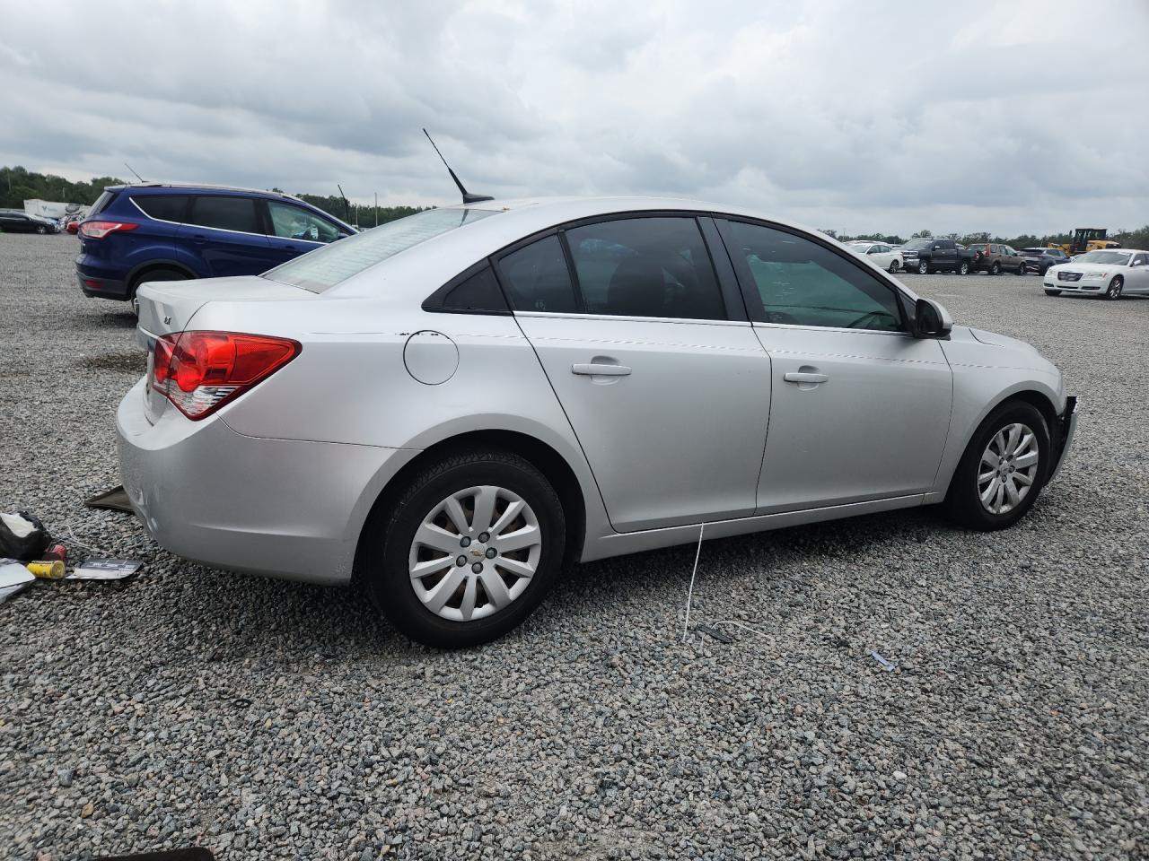 2011 CHEVROLET CRUZE LT — Фото 3 из 12