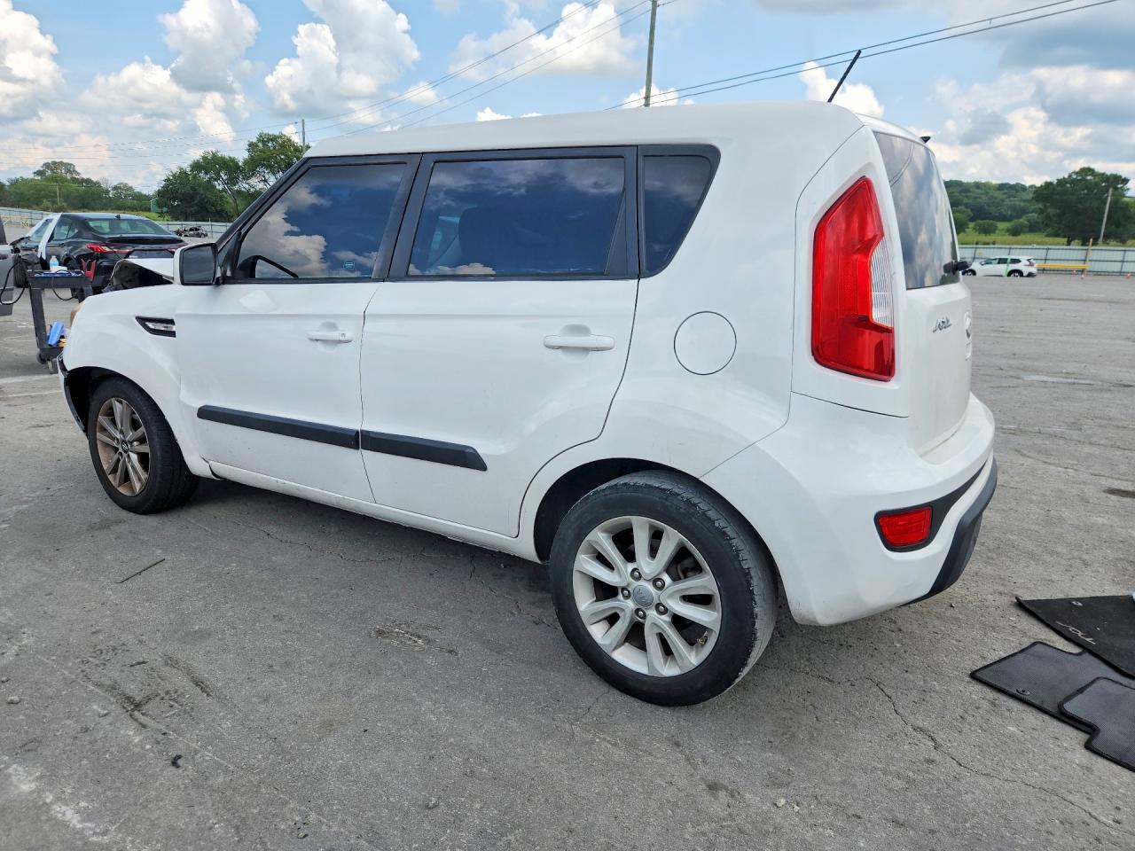 2013 KIA SOUL BASE — Фото 2 из 12