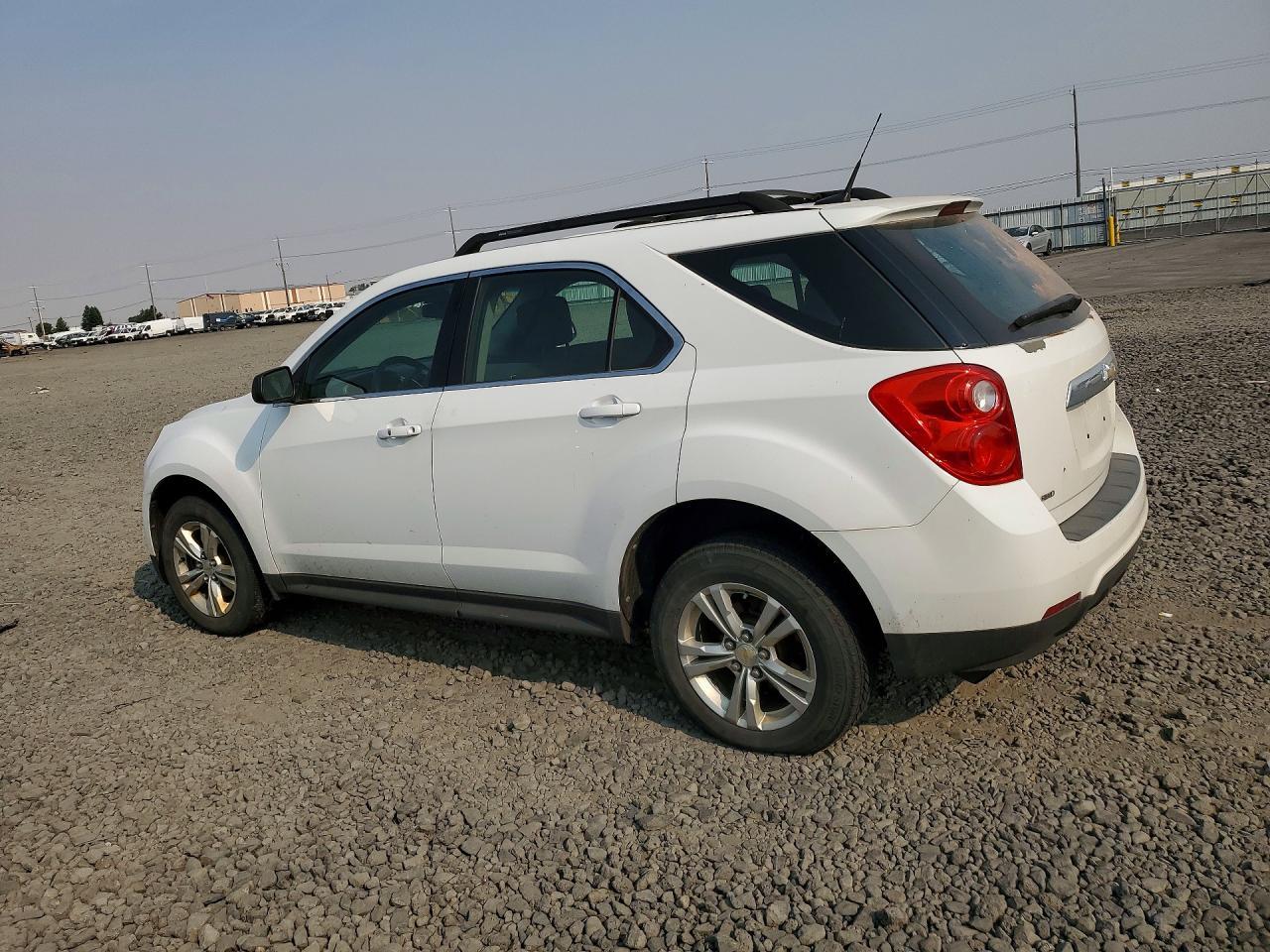 2CNFLCEC6B6431681 2011 CHEVROLET EQUINOX photo no. 2