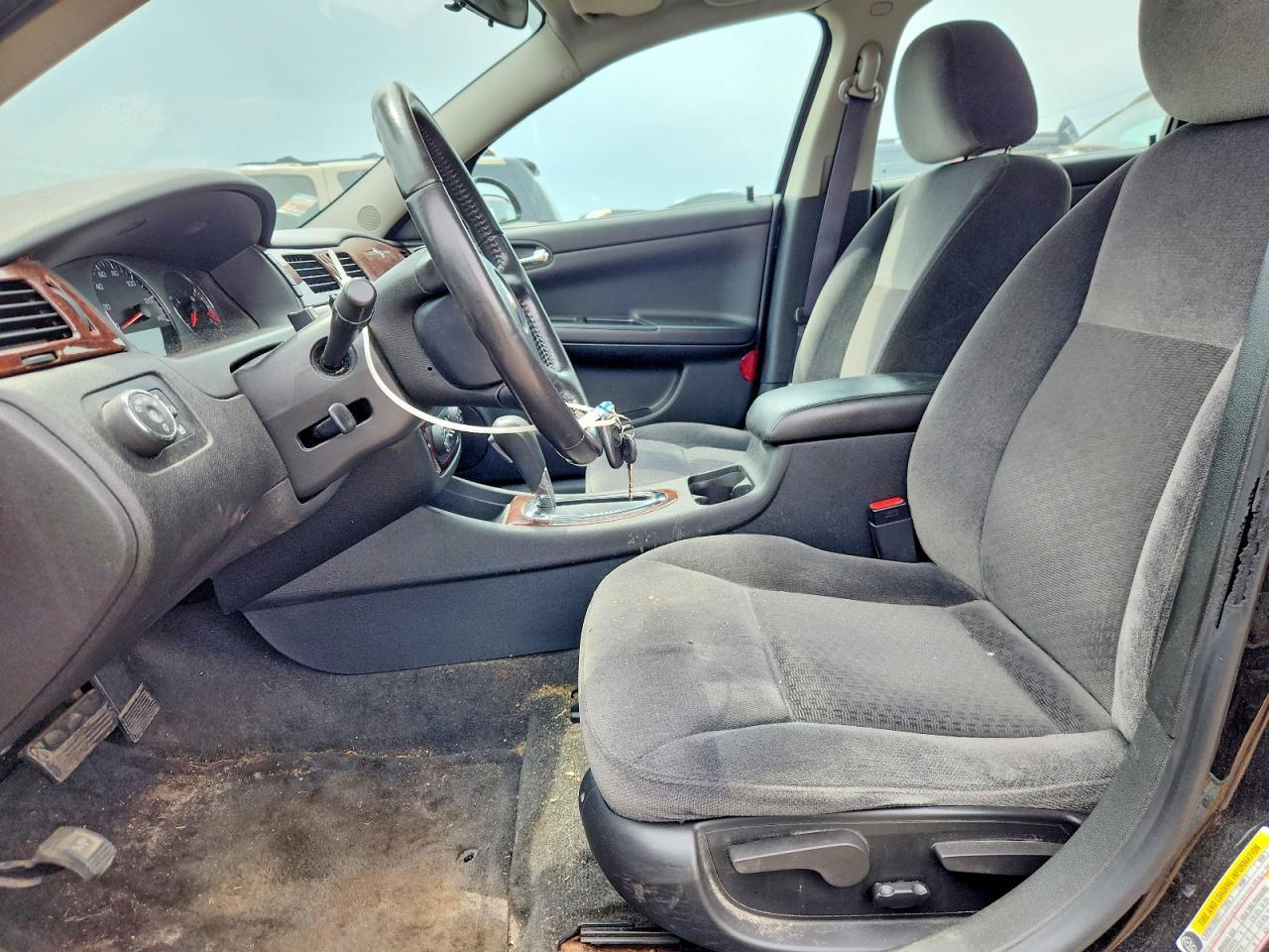 2011 CHEVROLET IMPALA LT — Фото 7 из 12