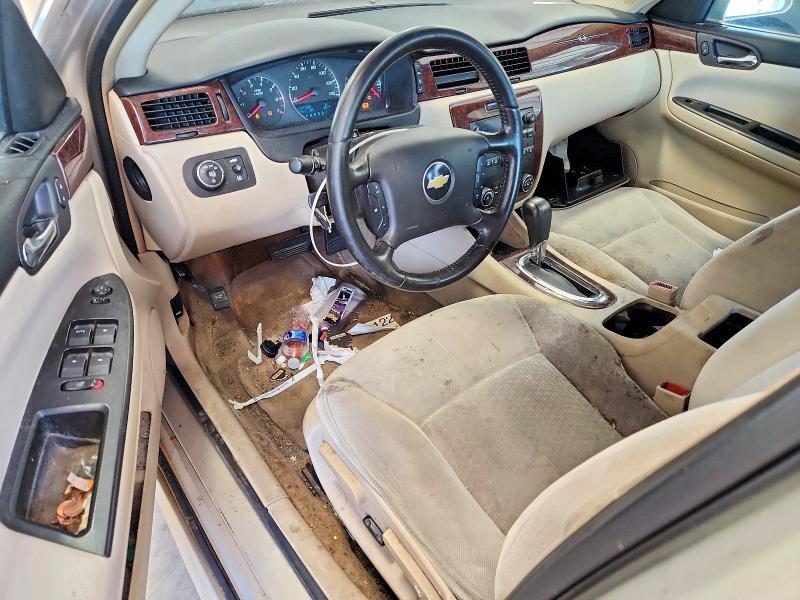 2011 CHEVROLET IMPALA LT — Фото 8 из 12