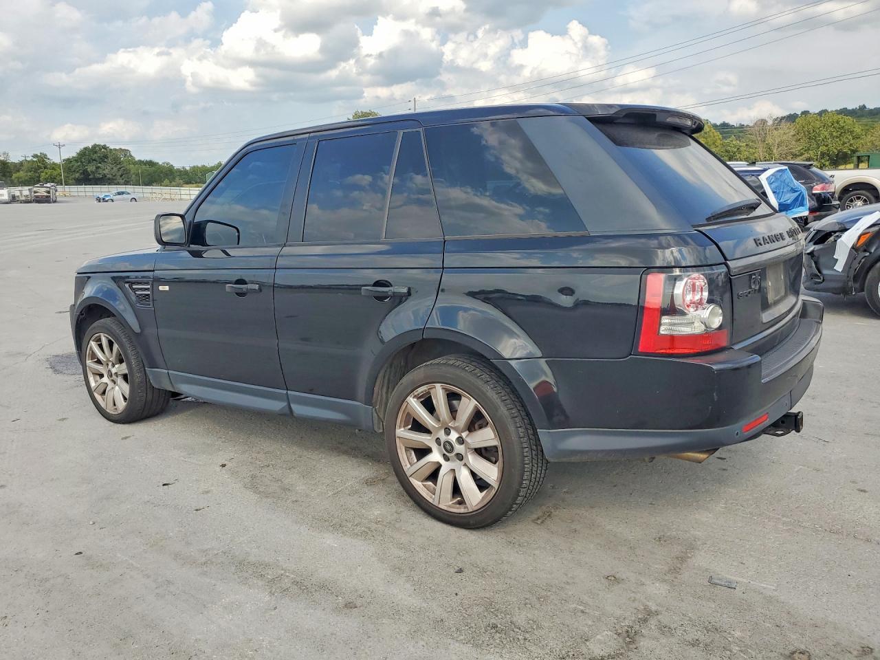 2013 LAND ROVER RANGE ROVER SPORT HSE — Фото 2 из 13