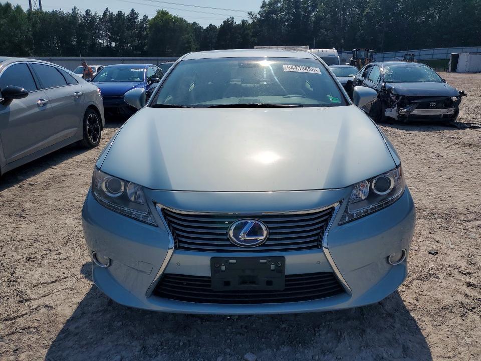 2013 LEXUS ES 300H — Фото 5 из 12