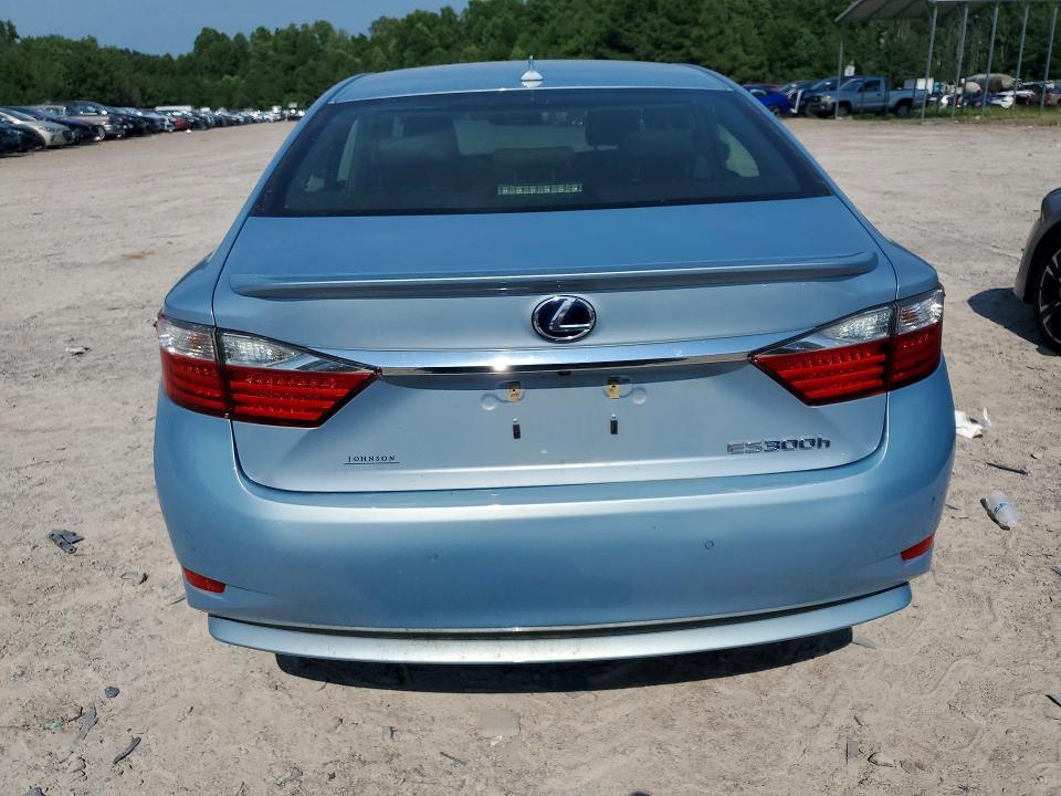 2013 LEXUS ES 300H — Фото 6 из 12