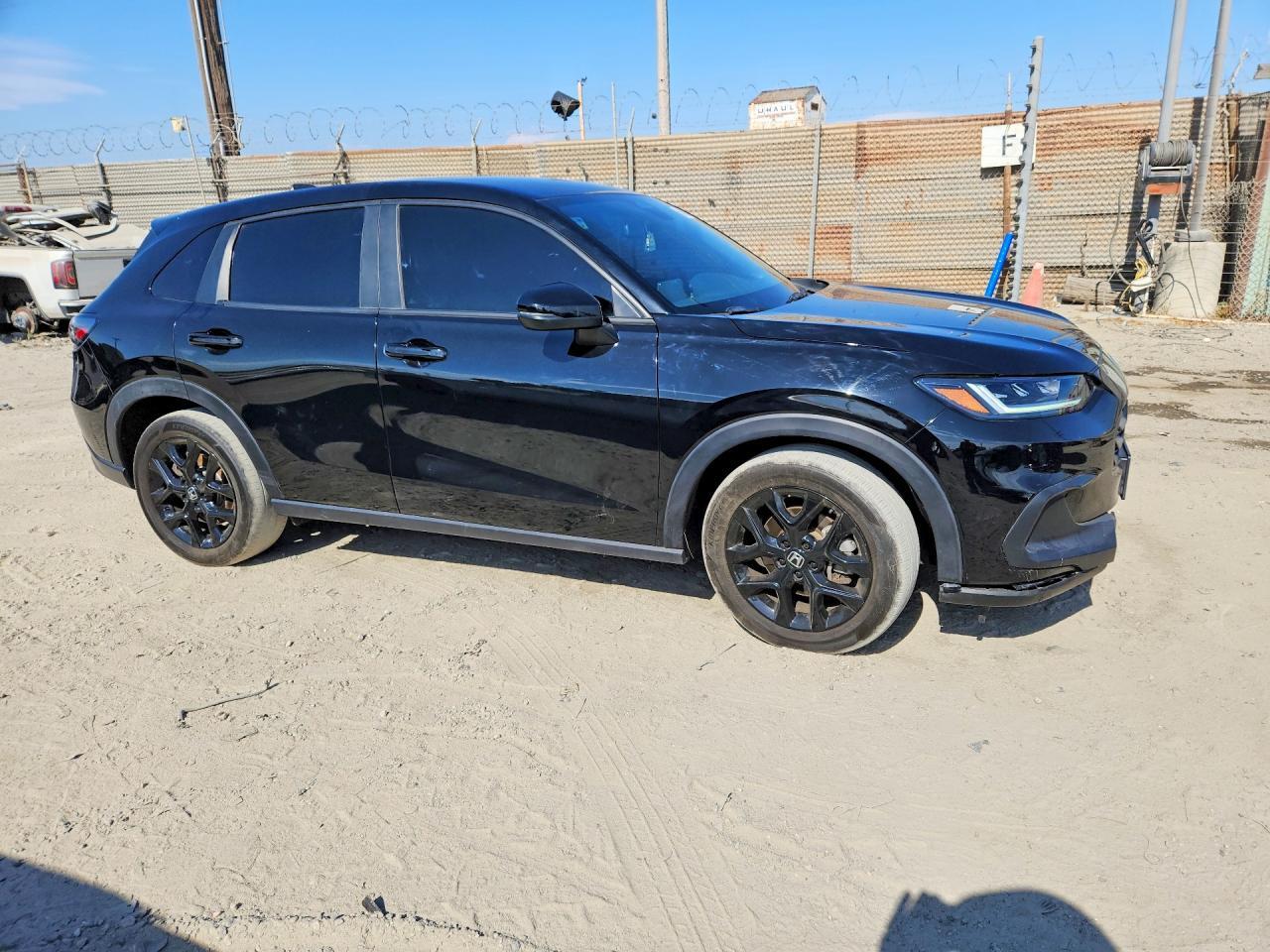 2025 HONDA HR-V SPORT — Фото 4 из 13