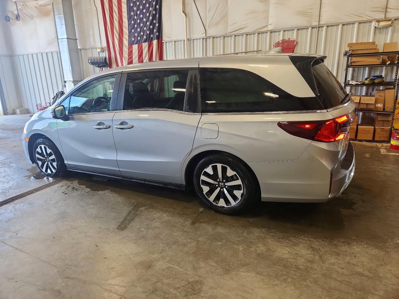 2025 HONDA ODYSSEY EXL — Фото 2 из 13