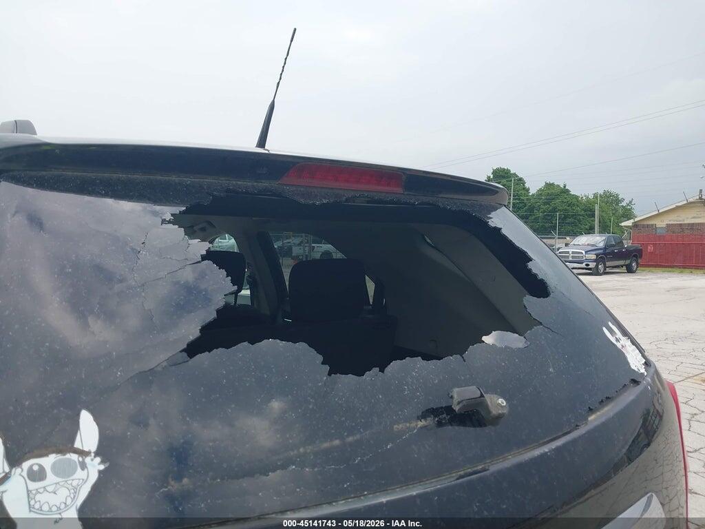 2CNALDEC1B6469013 2011 CHEVROLET EQUINOX photo no. 12