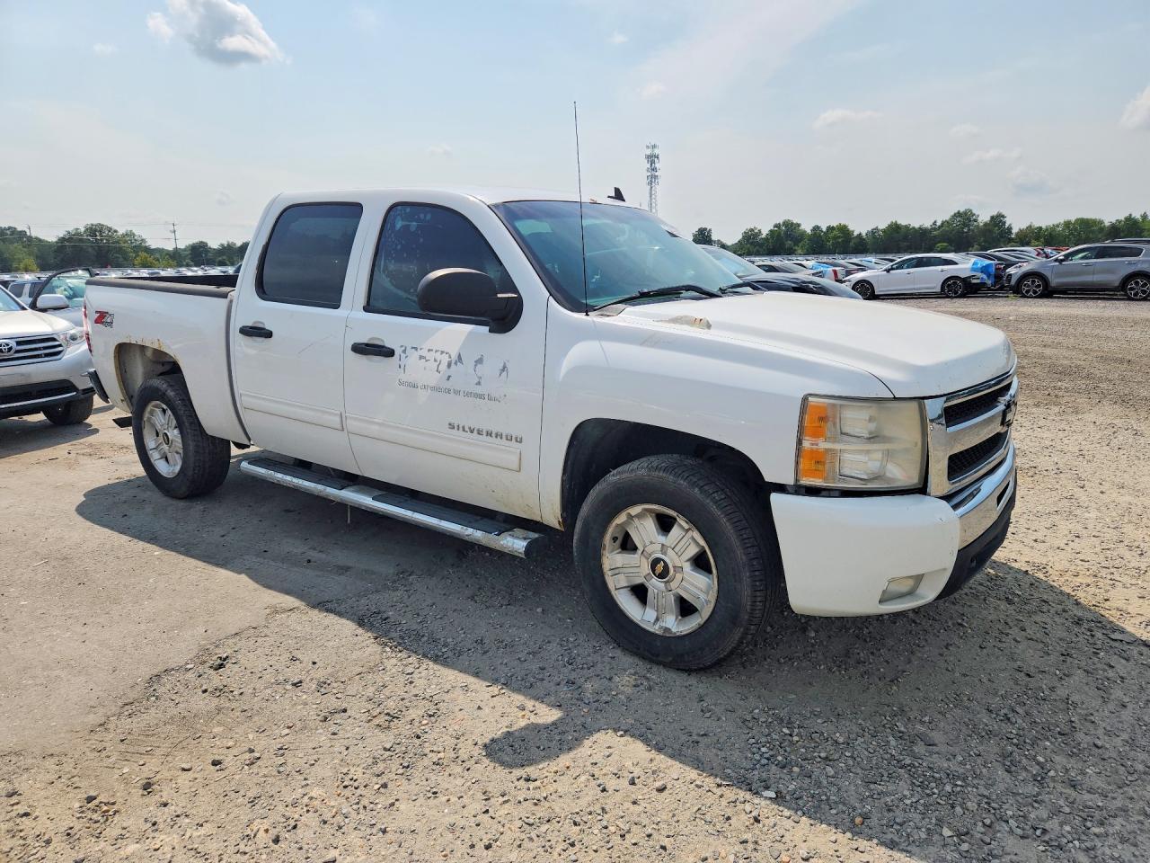 3GCPKSE36BG251868 2011 CHEVROLET SILVERADO photo no. 4