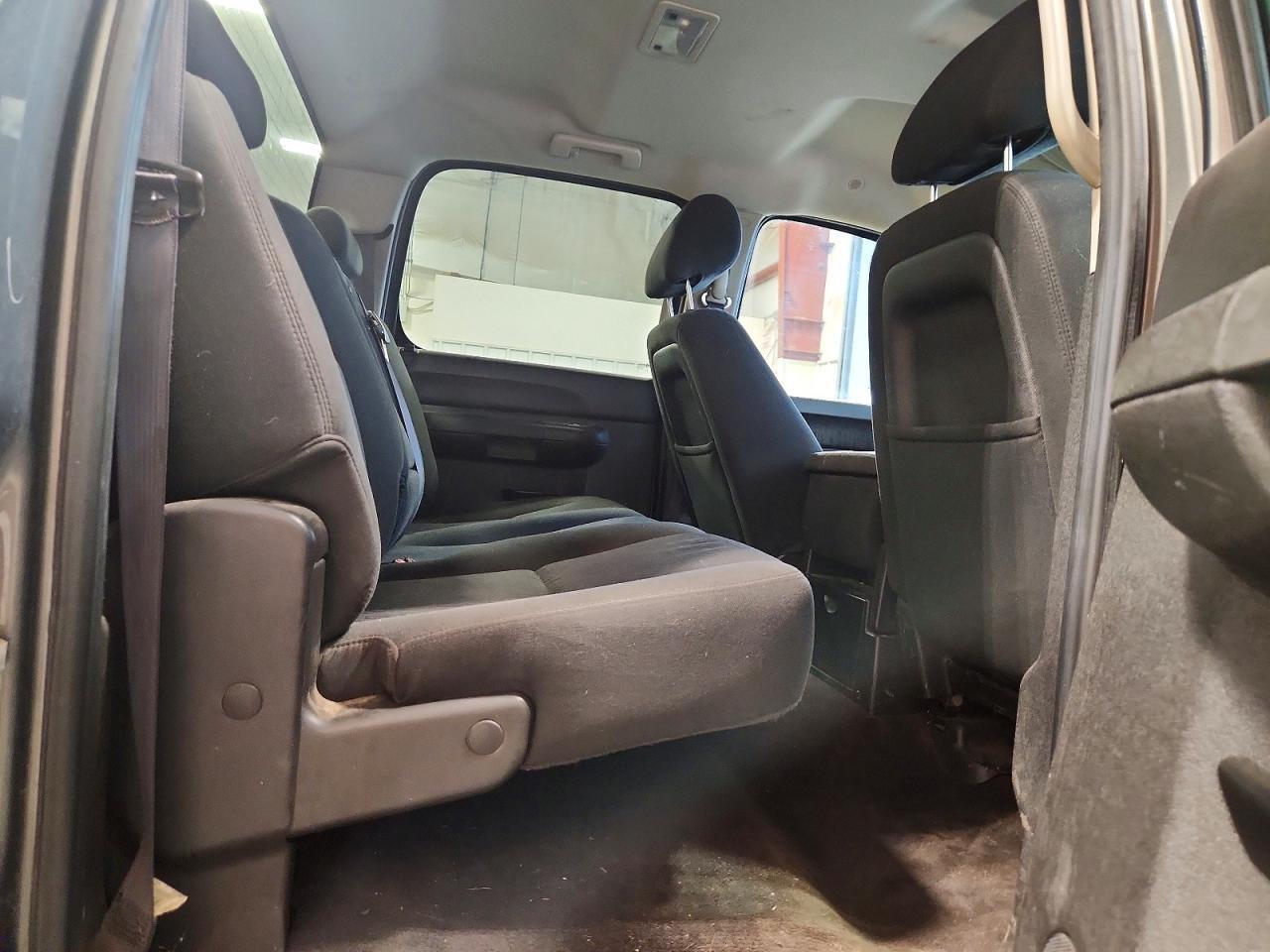 2011 CHEVROLET SILVERADO K1500 LT — Фото 10 из 12
