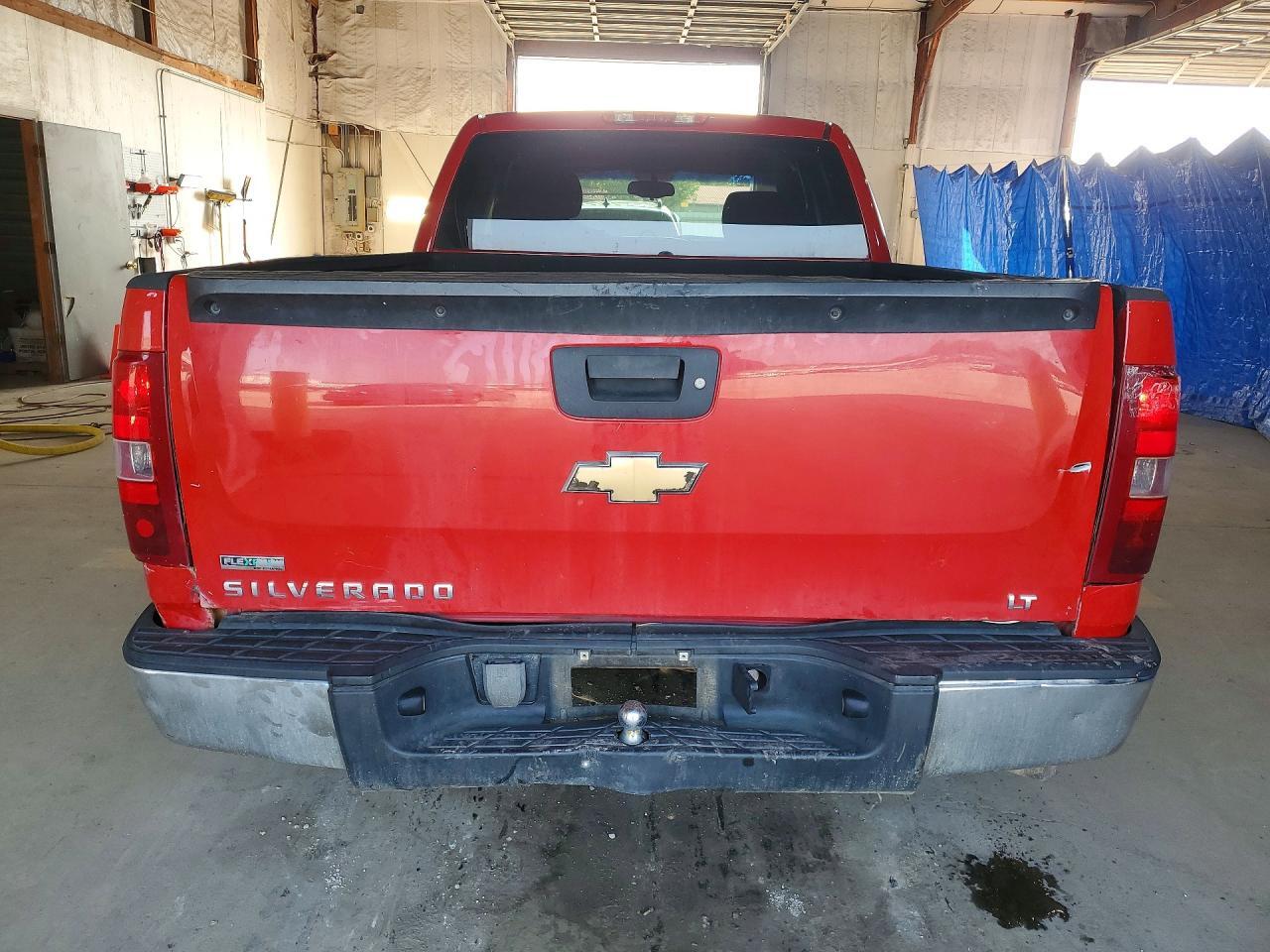 2011 CHEVROLET SILVERADO K1500 LT — Фото 6 из 12