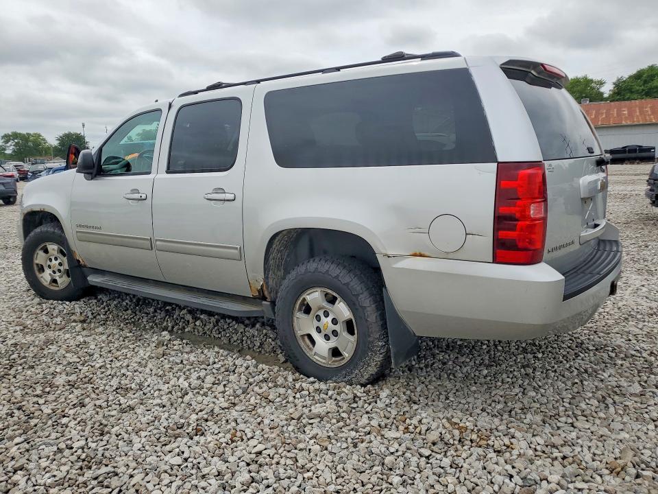 2011 CHEVROLET SUBURBAN K1500 LS — Фото 2 из 13