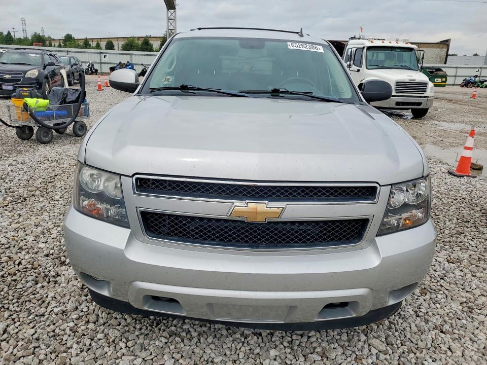 2011 CHEVROLET SUBURBAN K1500 LS — Фото 5 из 13