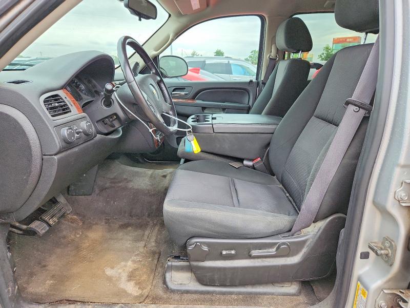 2011 CHEVROLET SUBURBAN K1500 LS — Фото 7 из 13