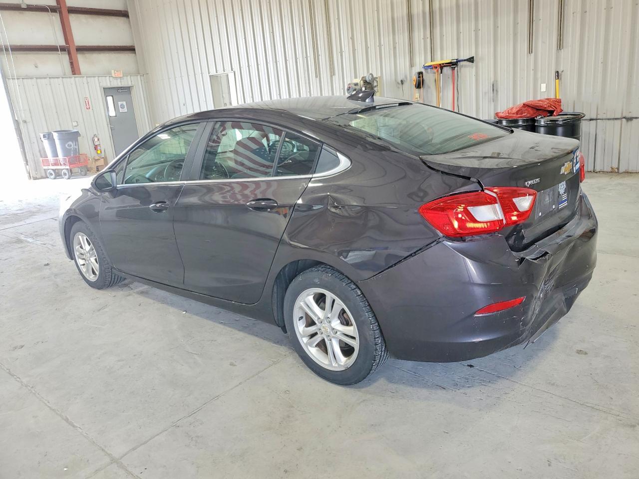 2017 CHEVROLET CRUZE LT — Фото 2 из 12
