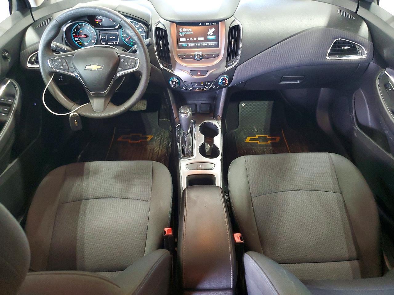2017 CHEVROLET CRUZE LT — Фото 8 из 12