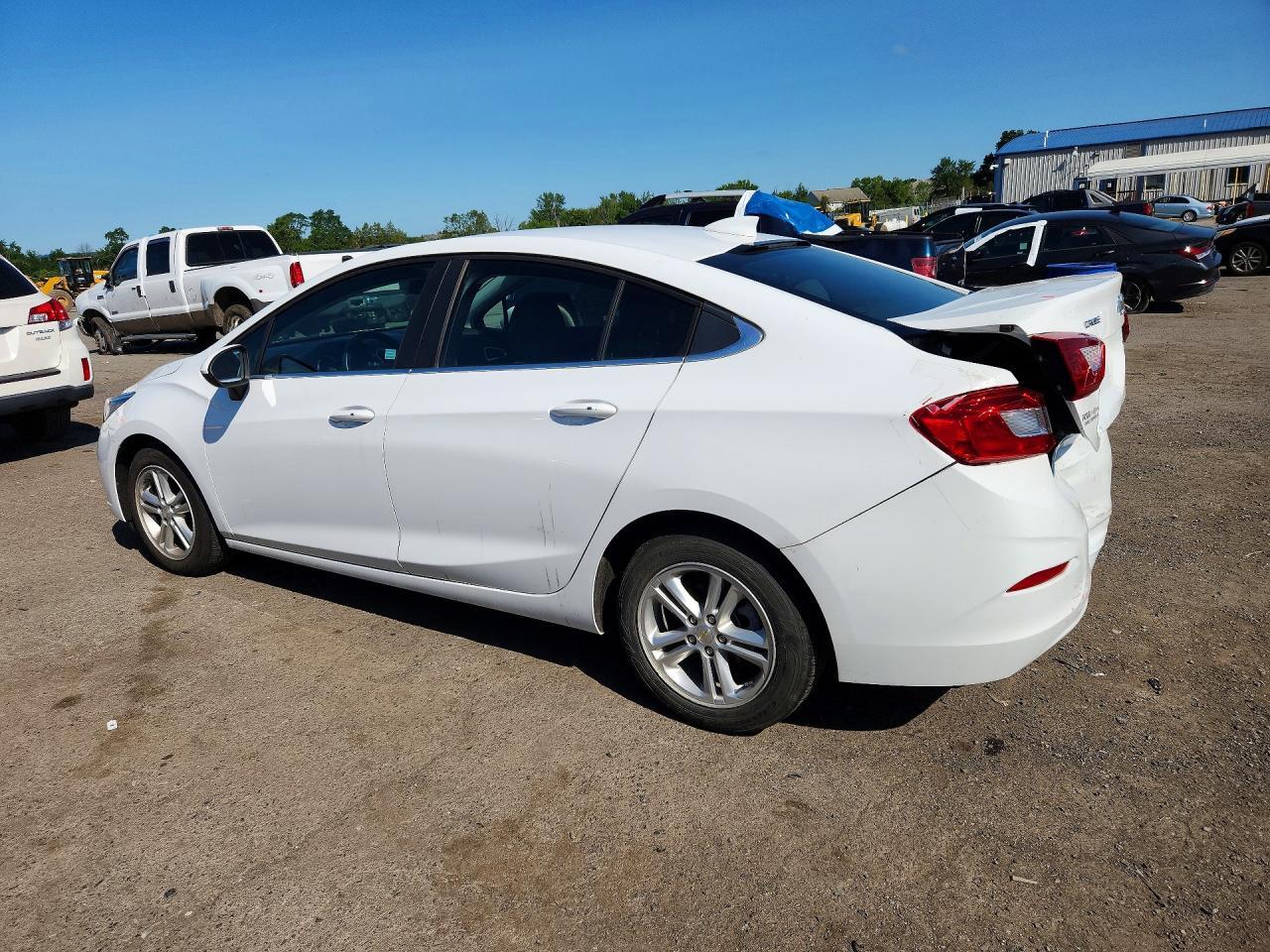2017 CHEVROLET CRUZE LT — Фото 2 из 12