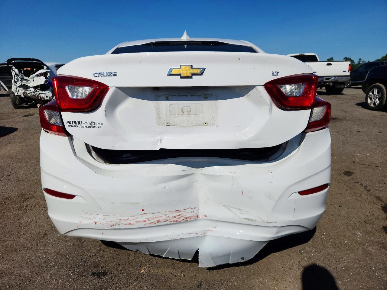 2017 CHEVROLET CRUZE LT — Фото 6 из 12