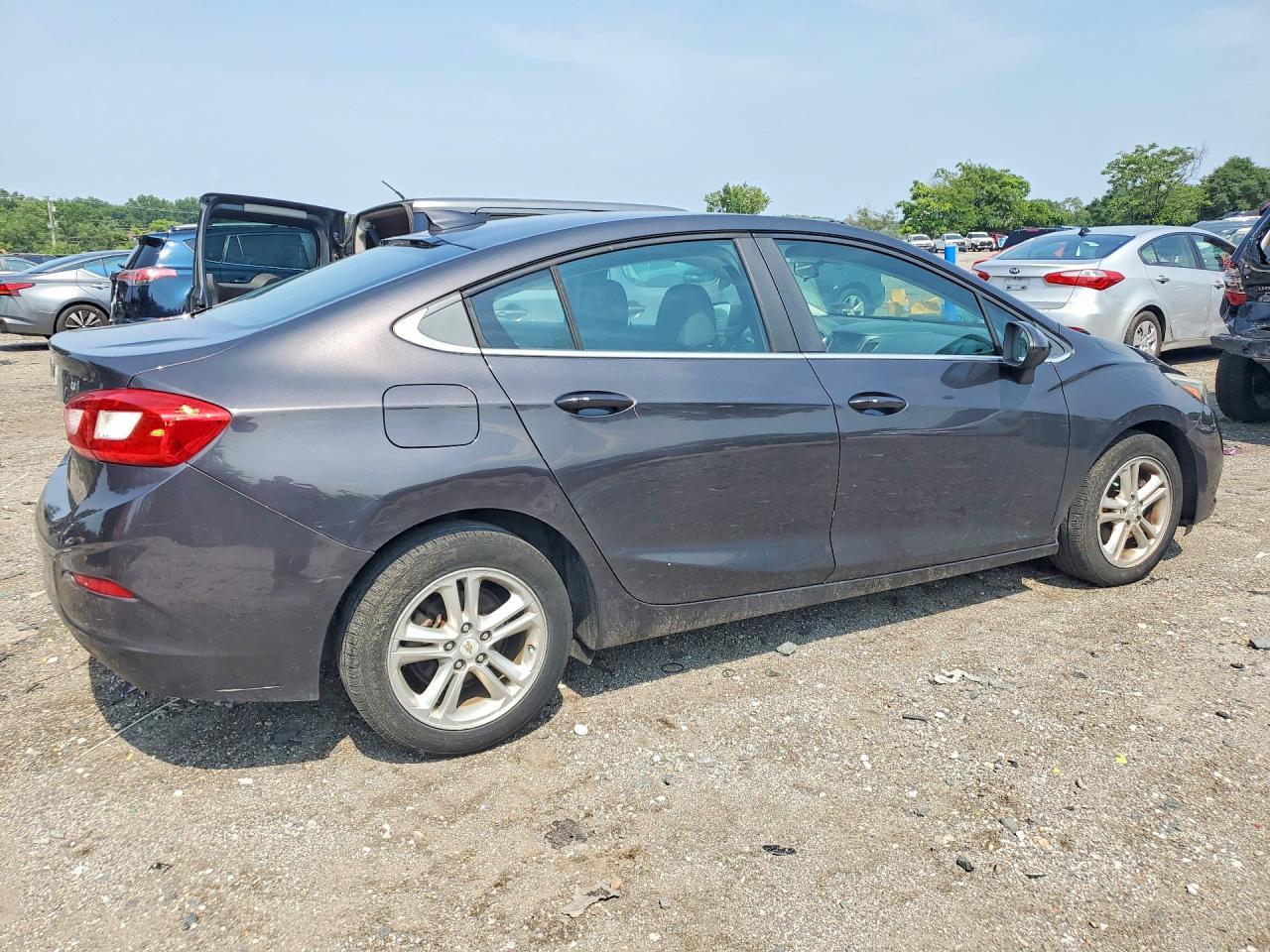 2017 CHEVROLET CRUZE LT — Фото 3 из 12