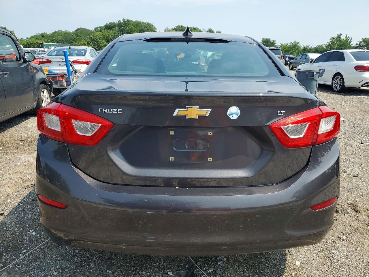 2017 CHEVROLET CRUZE LT — Фото 6 из 12